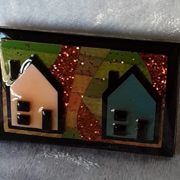 Lucinda NEW House Pins - Picture 1 of 4